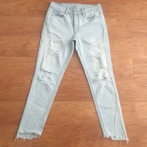American Eagle Tomgirl crop jeans